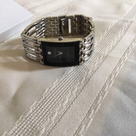 Geneva silver & black fashion watch - Picture 2 of 5